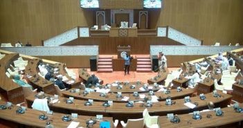 نواب وكتل برلمانية معارضة:نستنكرعقوبة الإقصاء المؤقت على النائبتين…..